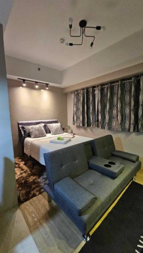 Nesting Lounge Two at MonteCarlo Residenze